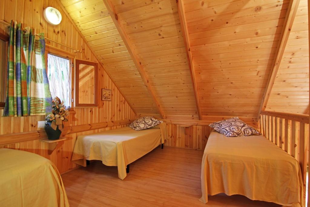 Camping Bungalow Serra De Prades Resort Vilanova de Prades Zewnętrze zdjęcie
